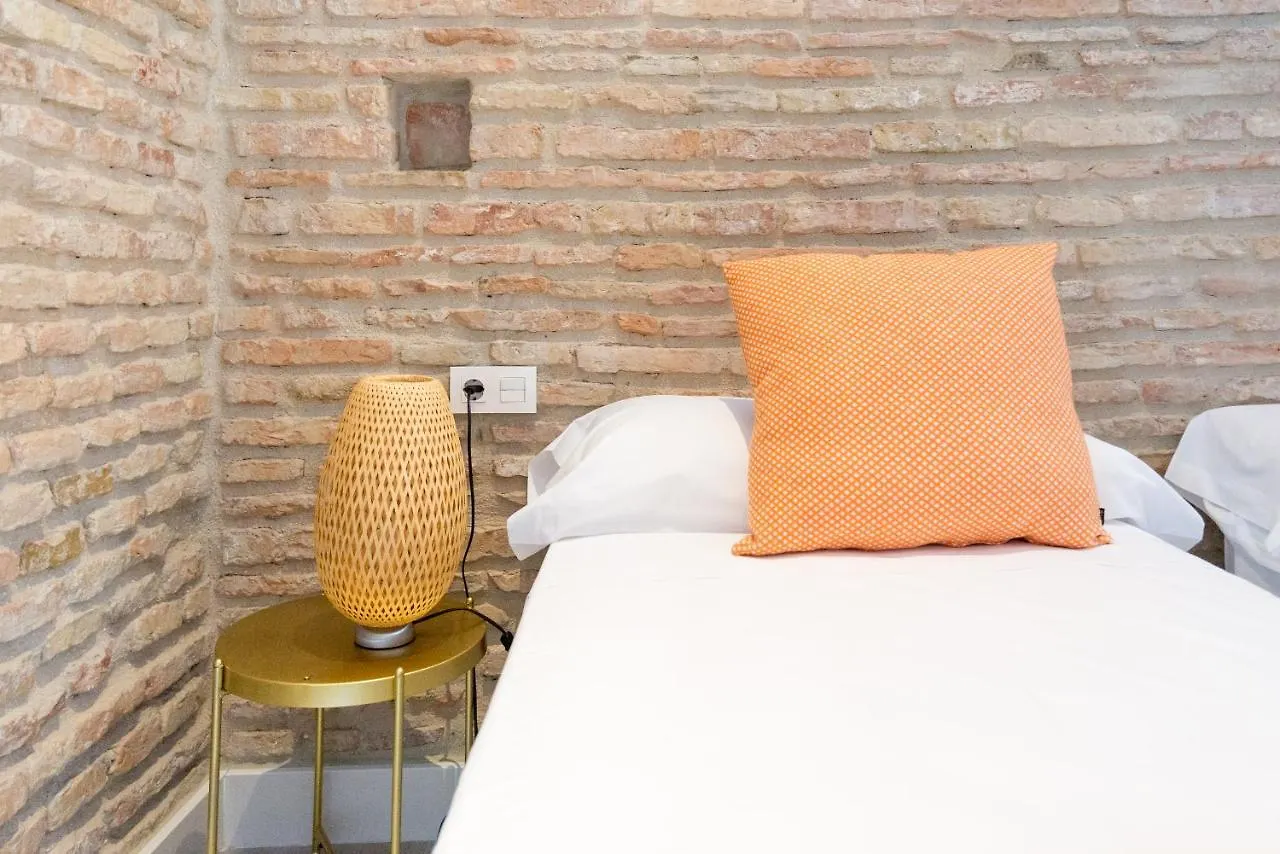 TE1B-El Teatro Brick Wall Suite Prime Location Málaga