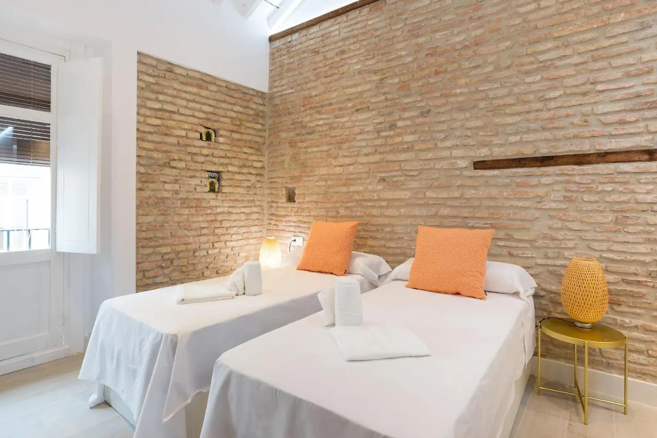 TE1B-El Teatro Brick Wall Suite Prime Location Málaga